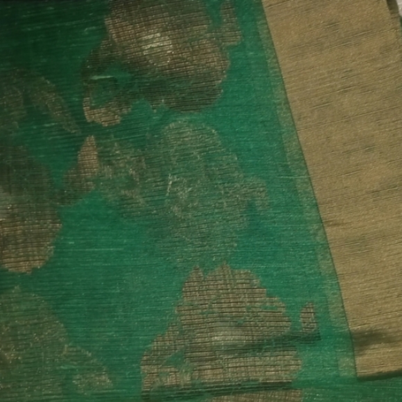 New Green linen blend banarasi brocade with flowers motif, unstitched blouse - Picture 3 of 3
